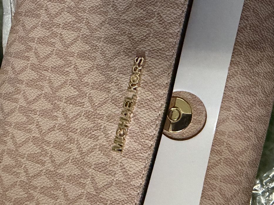 Сумка кожанная Michael Kors