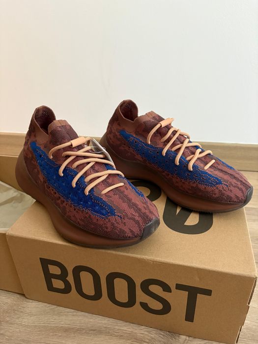 Yeezy Boost 380 noi in cutie, Marimea 42