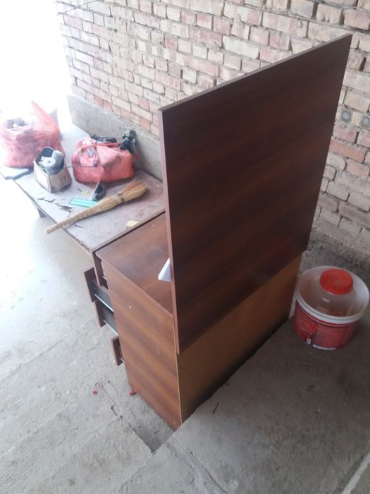 Продаю камоддля д