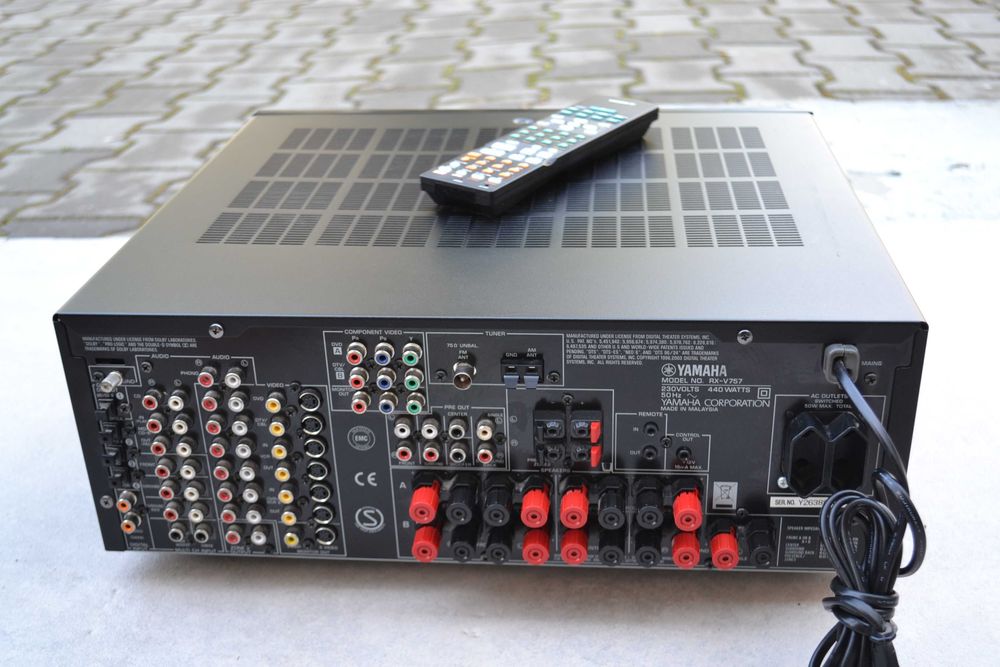 Amplificator Yamaha RX-V 757 cu telecomanda