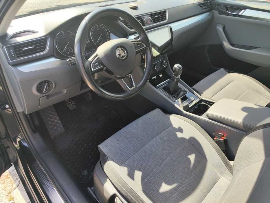 Продавам семейният ни автомобил Skoda Superb 2.0 Diesel