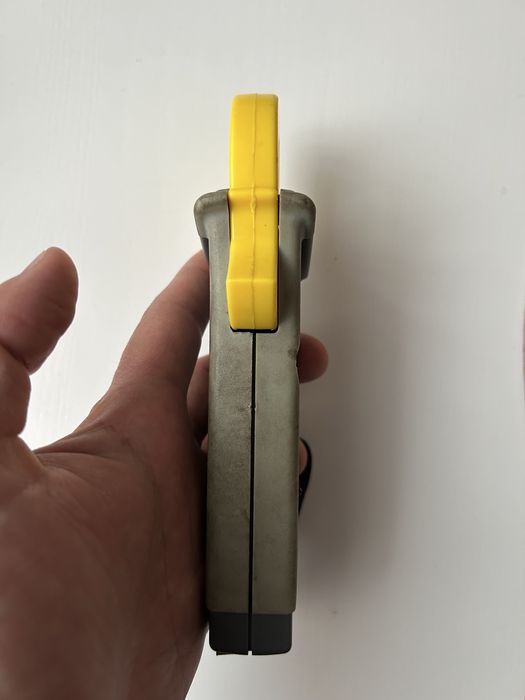 Clampmetru digital