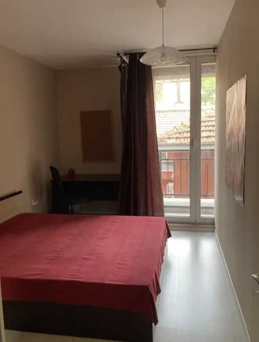 Дава се под наем Двустаен апартамент в Пловдив, Център - 42 кв.м за 383 € - Снимка #3