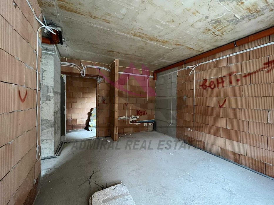 Продава се Двустаен апартамент в Варна, Аспарухово - 57 кв.м за 1334 €/кв.м - Снимка #1