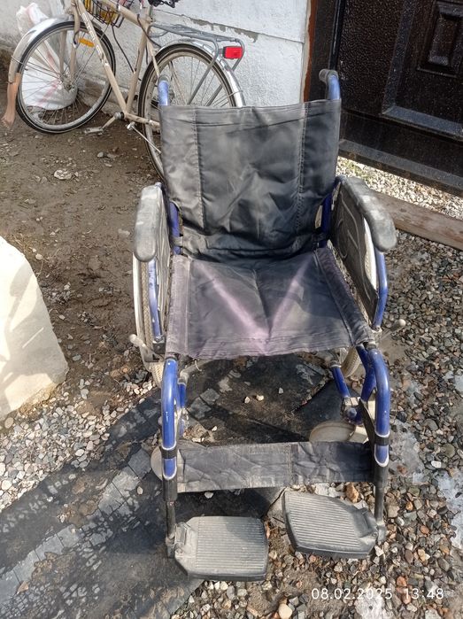 Инвалидная коляска