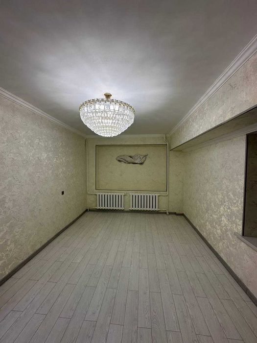 Беруний професорский банковский   3/3/4   хороший ремонтом