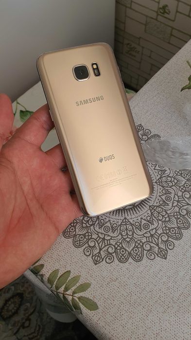 Samsung Galaxy S7 edge