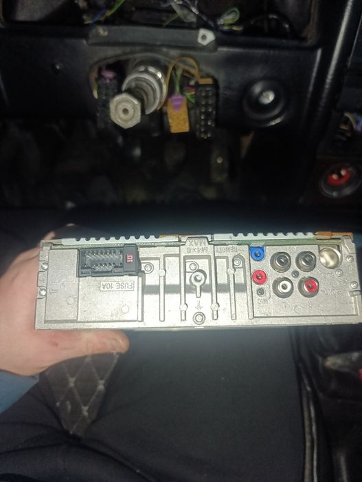 Продам автомагнитолу