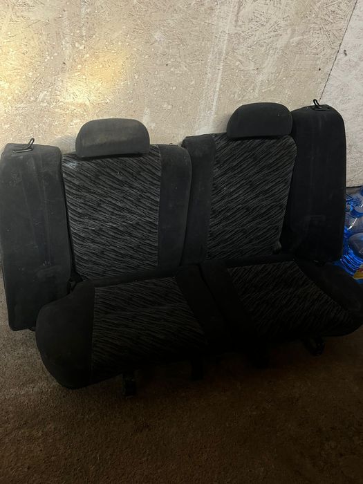 Продать задние сиденья