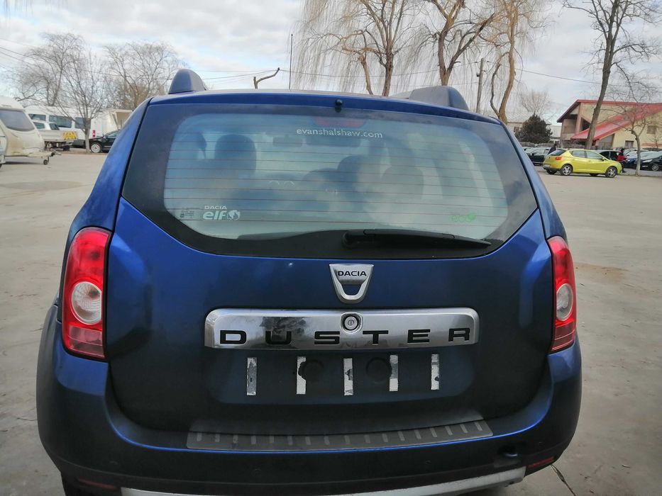 Dezmembram Dacia Duster
