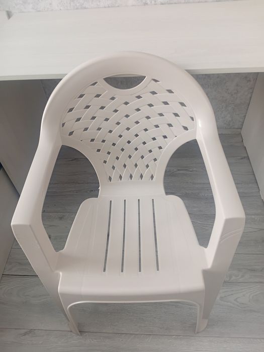 Спальный, шкаф, стол, стул