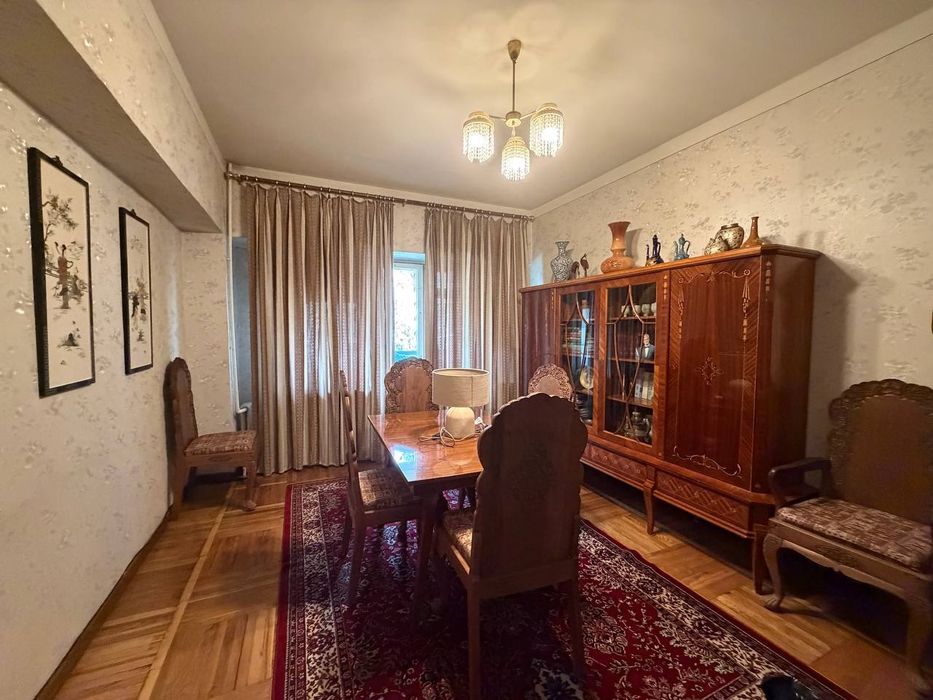 2ком ЦУМ ц7 метро Космонавтов Школа 110