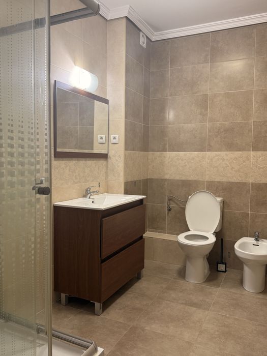 Inchiriez Apartament 3 camere ARED KAUFLAND