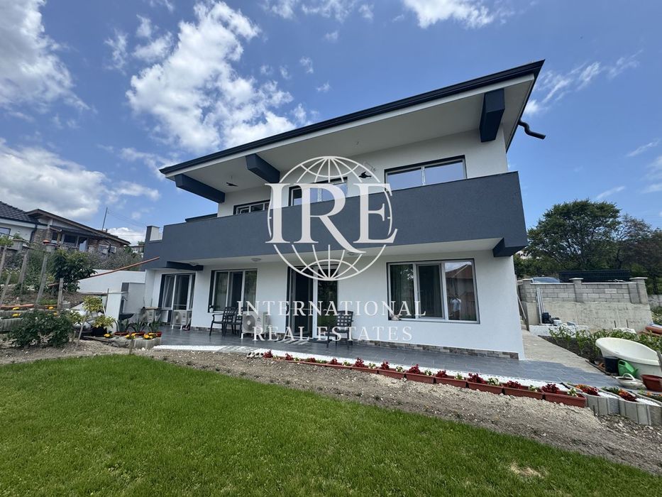 Къща в Варна, област-гр.Бяла площ 234 цена 299000