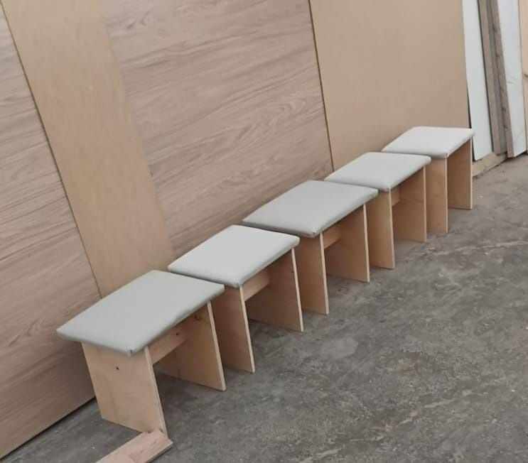 Маленькие табуретки для жер үстел.