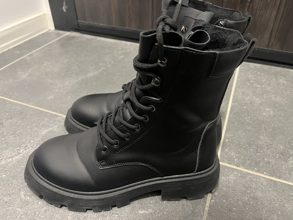 Кожени кубинки.