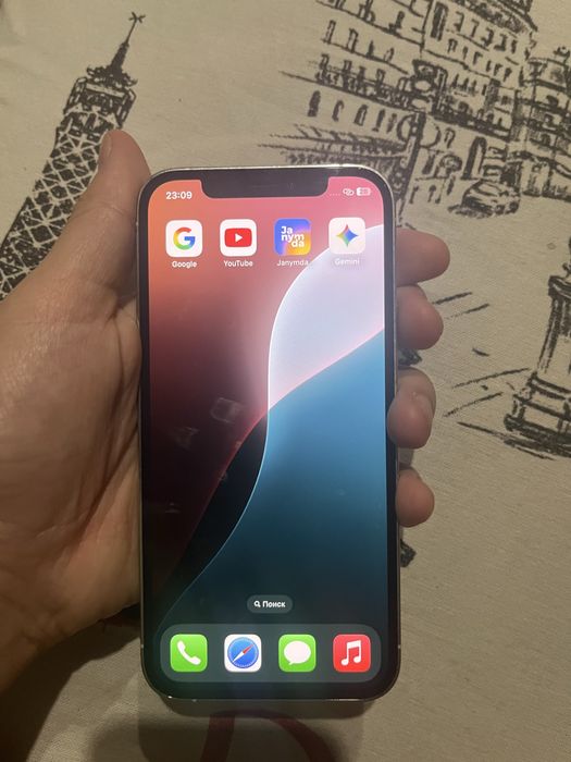 Продам айфон 12 про