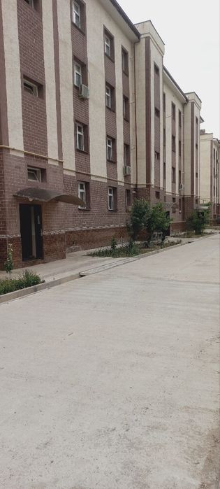 UY SOTILADI  Dom yangi qurilgan odamlar yashidi