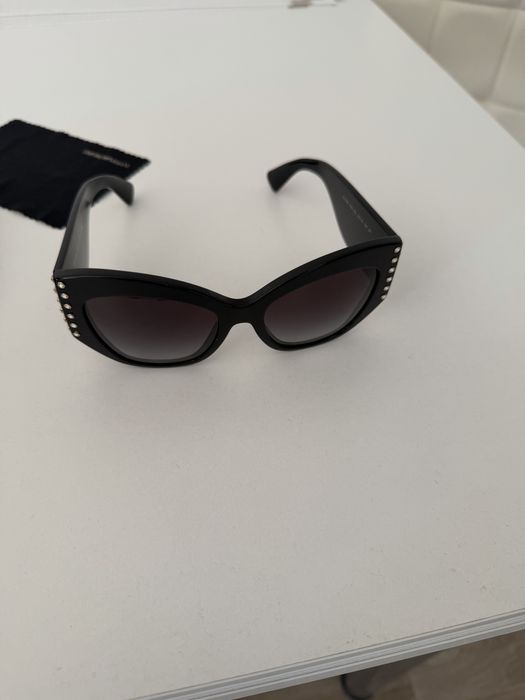 СЛЪНЧЕВИ ОЧИЛА VALENTINO  VA-4056