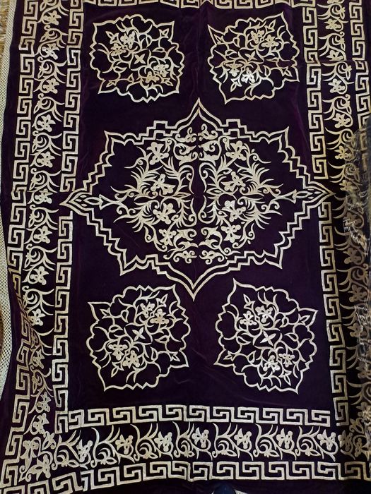 Сузани жойнамоз дастурхон подушка