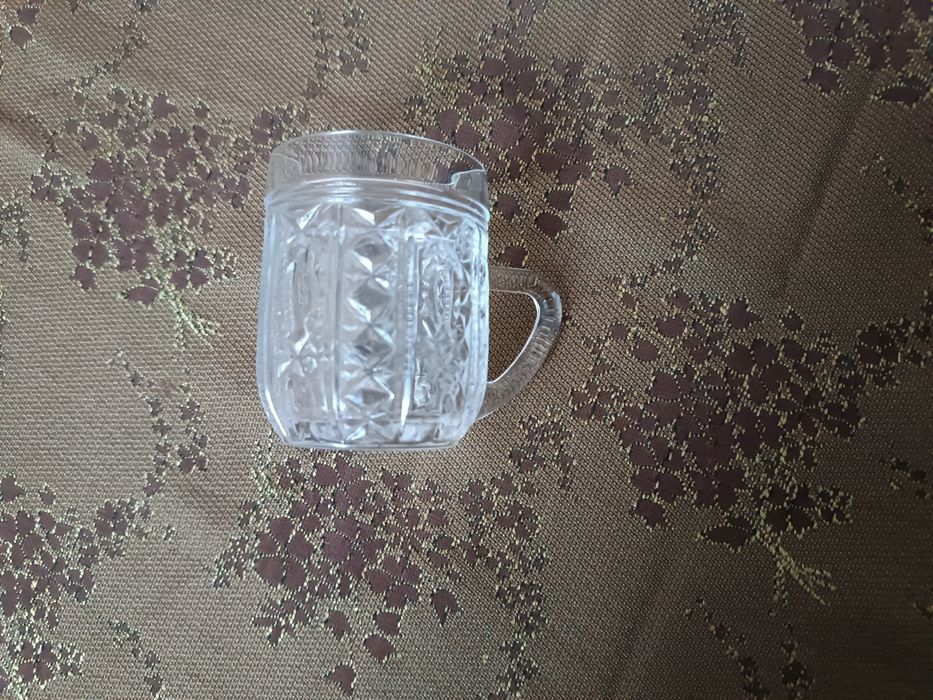 Продам столовую посуду