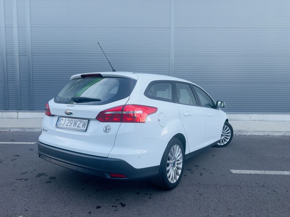 Ford focus mk3 , 1.5 diesel , 120 cp , manual , navi, winter pachet