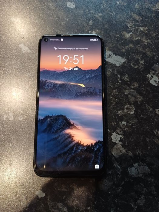Продавам HUAWEI P40 lite
