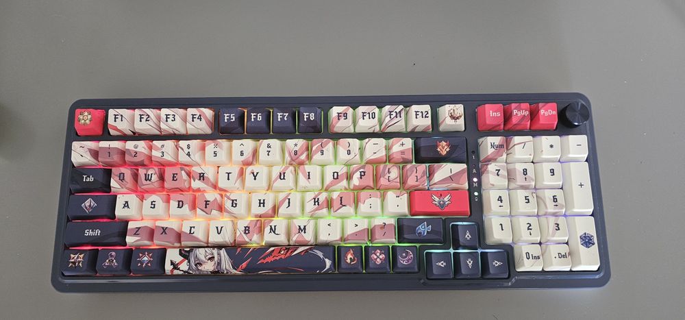Tastatura mecanica redragon eisa pro honkai anime rgb