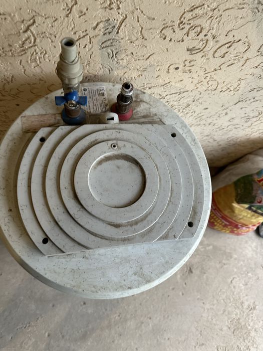 Продается водонагревательный котел BAXI, б/у