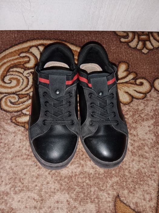 Продам кеды на мальчика