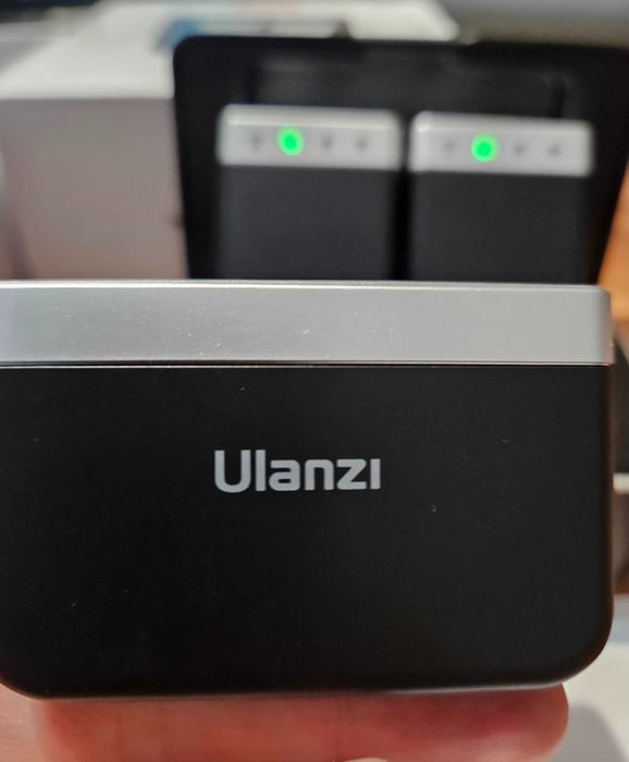 Ulanzi AM18 — 2 микрофона + приемник, тип влогърски