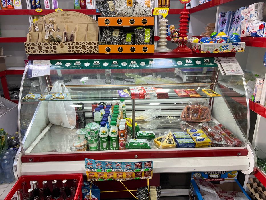 Продаются витринные холодильники в хорошем состоянии 3 штук