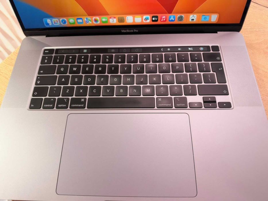 MacBook Pro 16 2019 i9 32GB 1TB | Radeon 5500M 8GB | Garanție 24 Luni