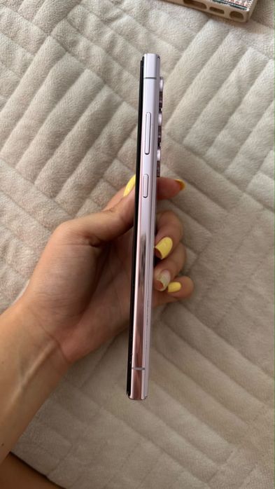 Продам Samsung S23 Ultra