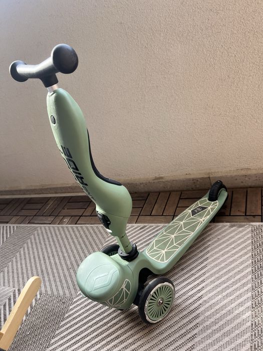 Trotineta scoot and ride multifunctionala