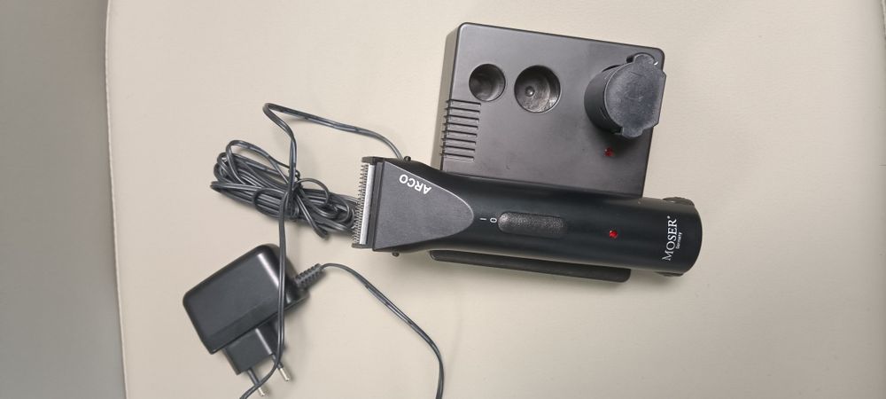 Vand masina de tuns parul Moser Arco