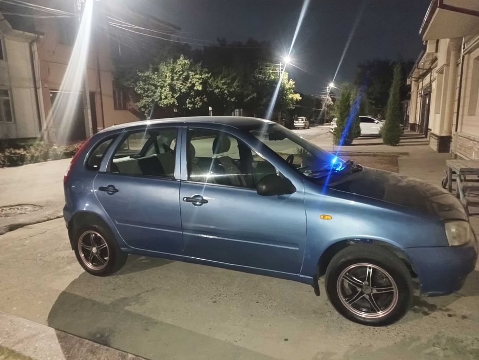 Lada Kalina  koʻk rang