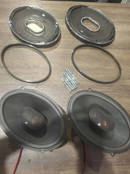 Difuzoare JBL GTO 930