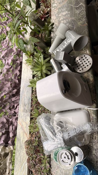 Месомелачка BOSCH  MFW2517W
