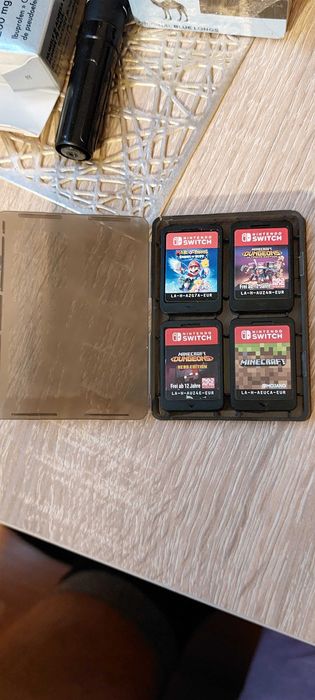 Se vinde toată colecția 13 jocuri sau separat fiecare joc ! Accept și schimburi cu alte jocuri tot Nintendo Switch !