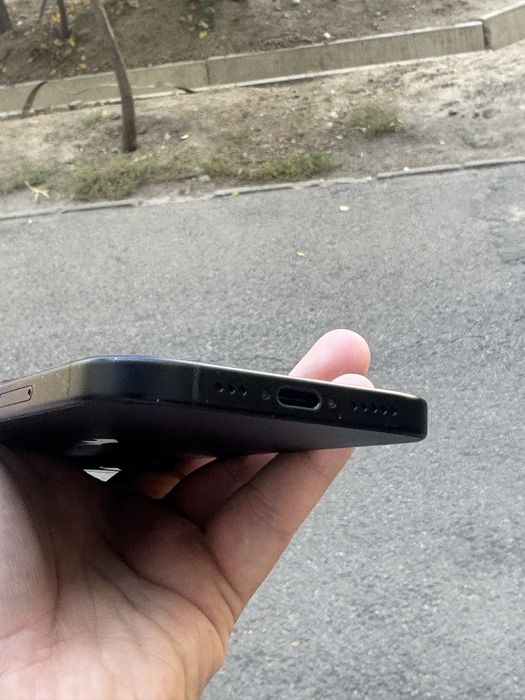 Телефон Iphone 16 128gb