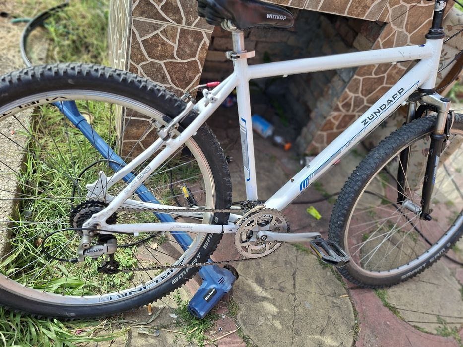 Bicicleta 29 Alb shimano deore full usoara