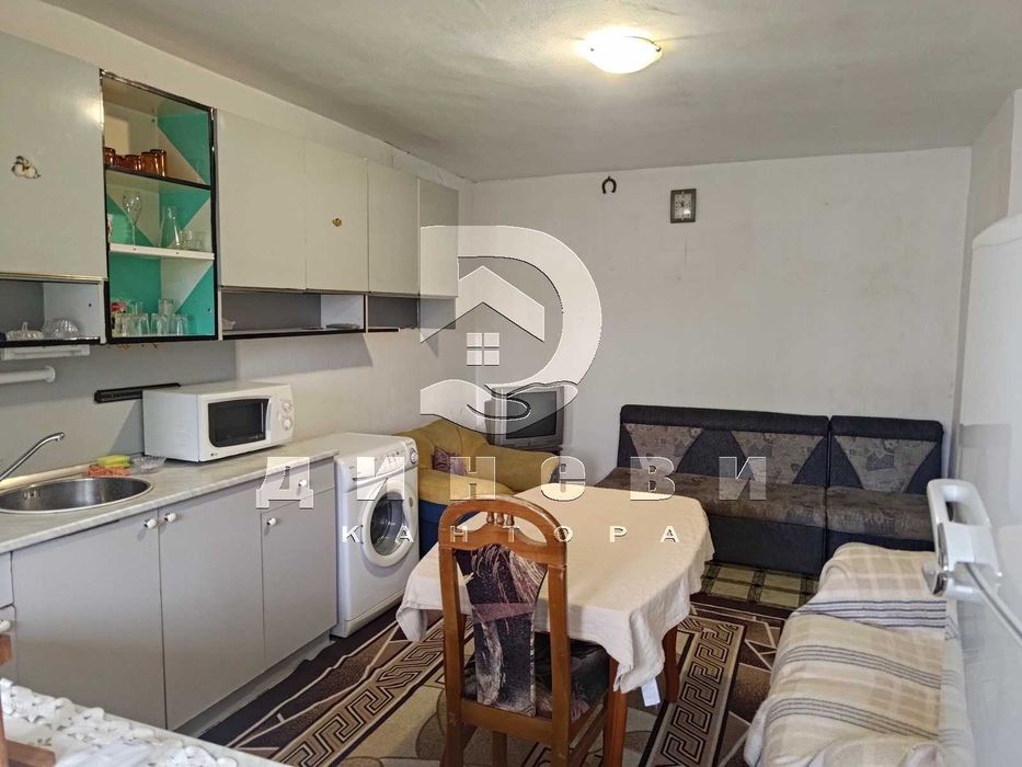 Дава се под наем Двустаен апартамент в Стара Загора, Ремиза - 42 кв.м за 229.5 € - Снимка #3