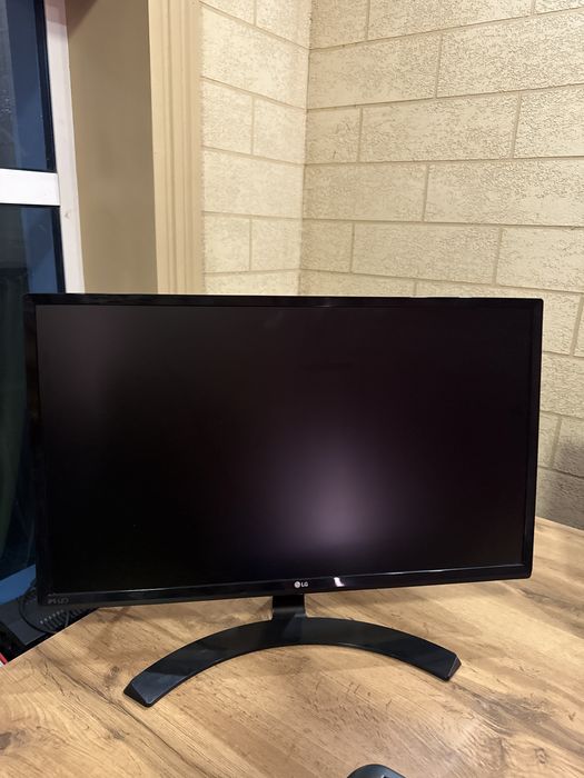 LG Manitor holat yaxshi