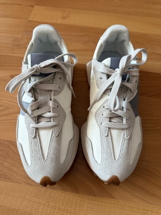 New Balance 327