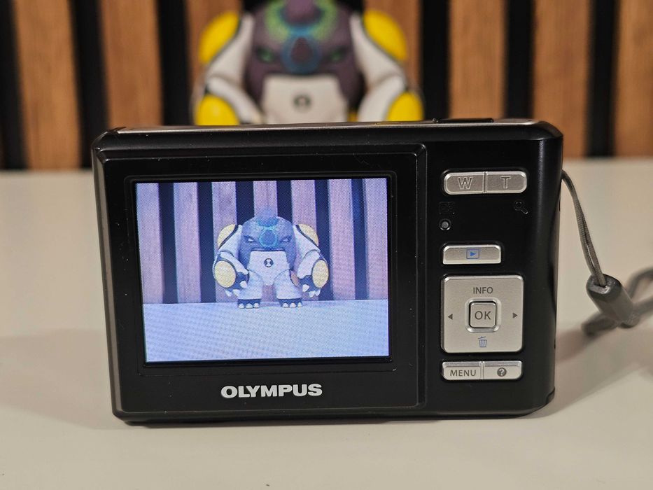 Y2K aparat foto digital compact Olympus T100 12MP 3xZoom