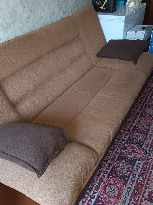 Продам диван в отличном состоянии