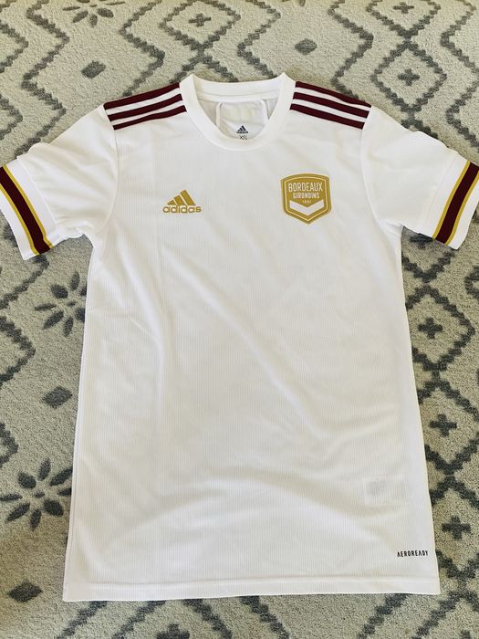 Мъжки тениски Adidas, Asics