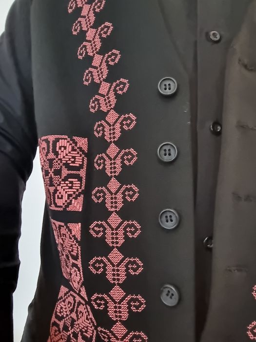 Vesta cu motive tradiționale  pentru sacou costum nunta