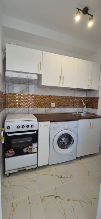 Garsonieră de închiriat.(Zona Titan)